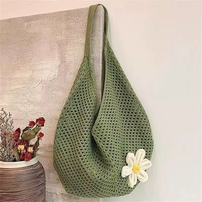 Korean Style 2026 New Arrival Vacation Knit Bag Women's Shoulder Tote Bag Lazy Style Knit Openwork Floral Decoration Beach Bag