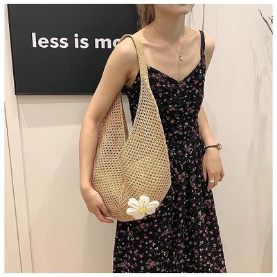 Korean Style 2026 New Arrival Vacation Knit Bag Women's Shoulder Tote Bag Lazy Style Knit Openwork Floral Decoration Beach Bag